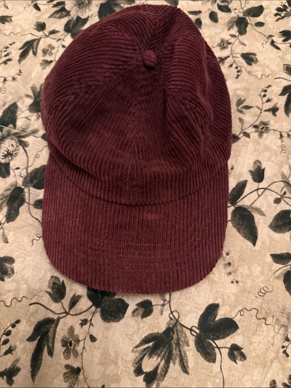 GAP Corduroy Baseball Cap in Burgundy